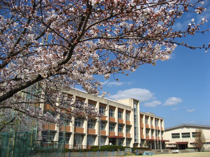 大阪市立湯里小学校