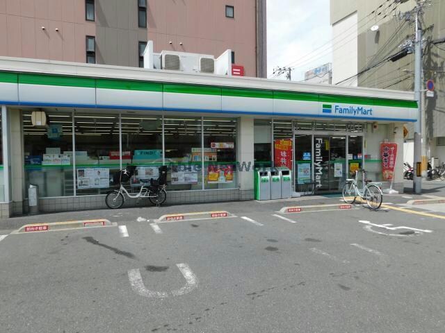 ファミリーマート赤川三丁目店