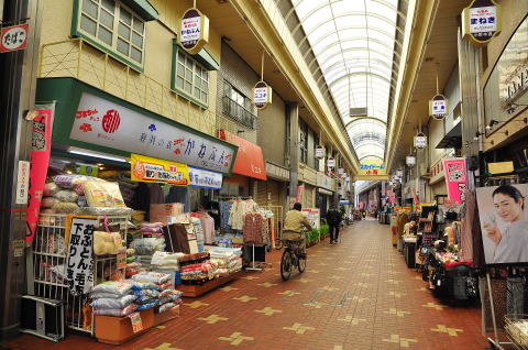 スカイドーム小阪本通商店街