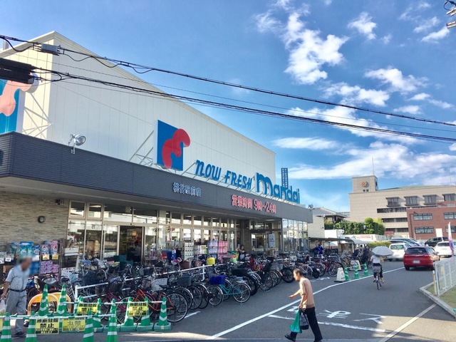 万代桃谷駅前店