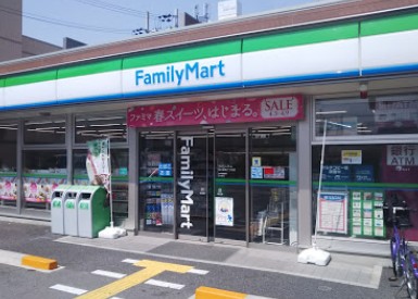 ファミリーマート新高小学校前店